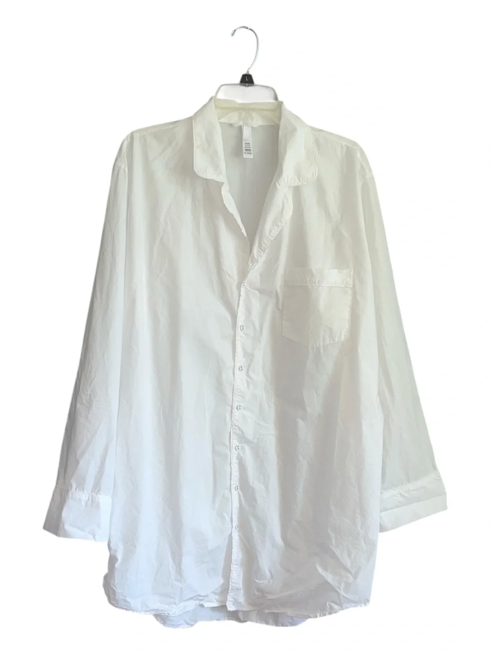 Classic White Button-Up Shirt - Picture 4 of 5